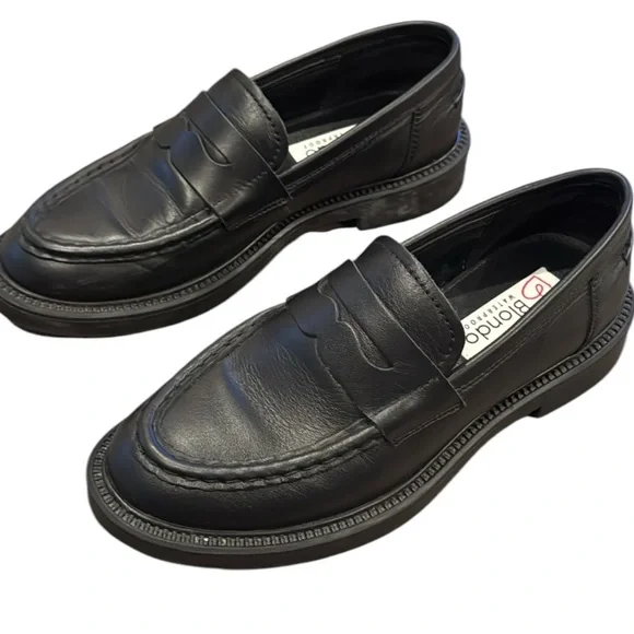 Blondo Black Leather Loafers - Picture 5 of 12